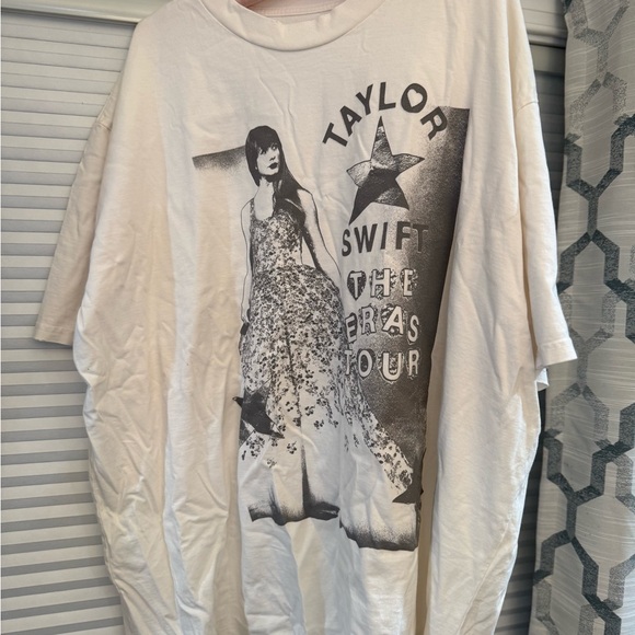 Taylor Swift Kids Eras Tour T-Shirt - Cream - Picture 2 of 5